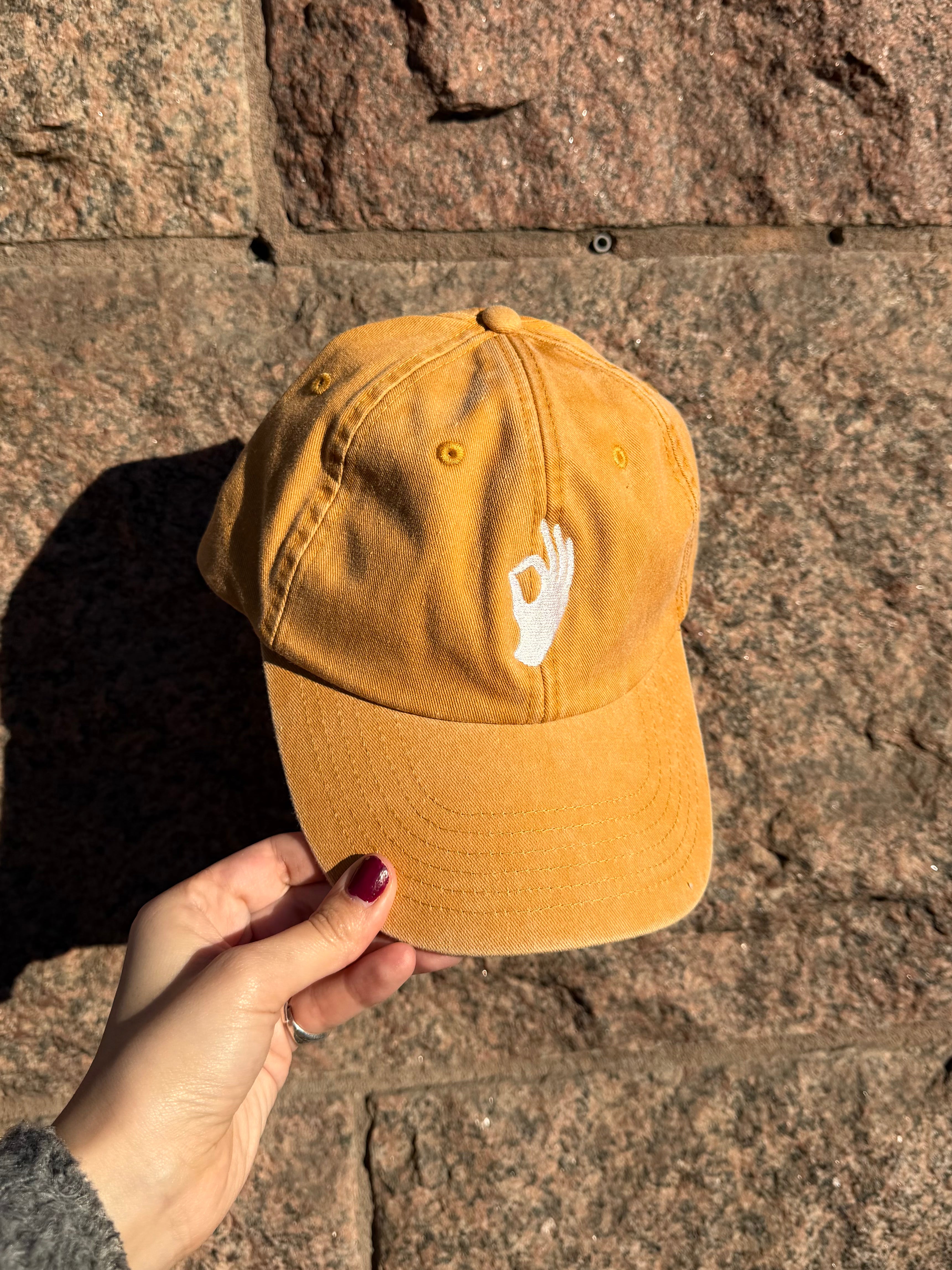 CAP LOGO - YELLOW